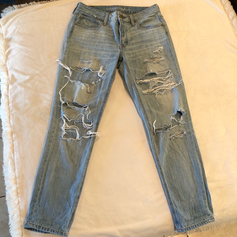 American Eagle Tomgirl Style Ripped Jeans - Picture 12 of 13